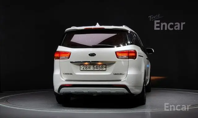 Kia All New Carnival 7 Seater Limousine President