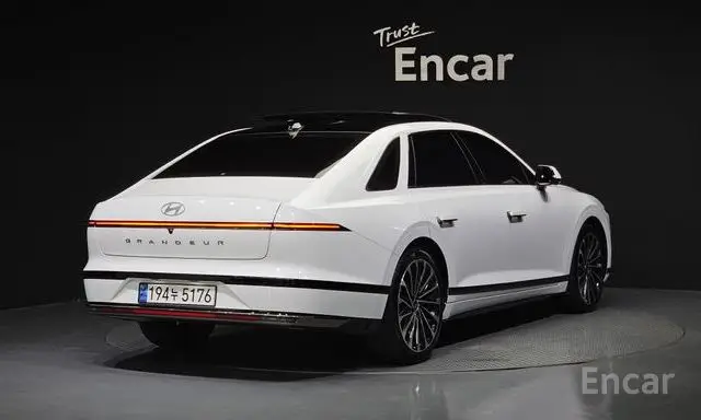 Hyundai Granzer Hybrid (GN7) Calligraphy