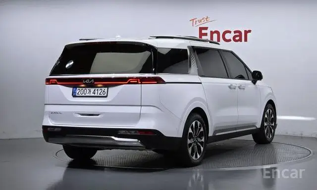 Kia Carnival 4th Generation 9-seater Signature