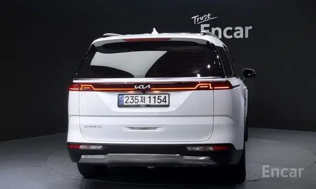 Kia Carnival 4th Generation 7-Seater Signature