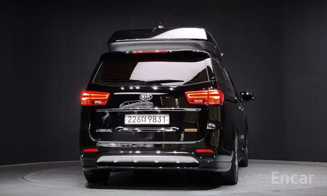 Kia The New Carnival 7-Seater High Rimujin President