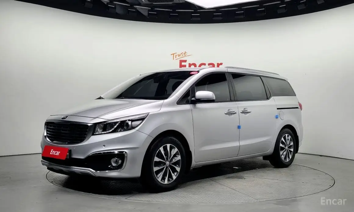 Kia All New Carnival 9-Seater Luxury