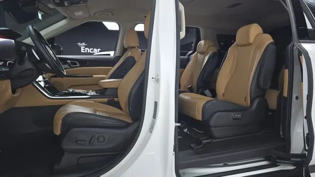 Kia Carnival 4th Generation 9-seater Signature