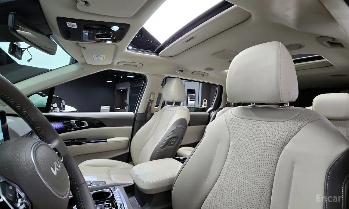 Kia Carnival 4th Generation 9-seater Signature