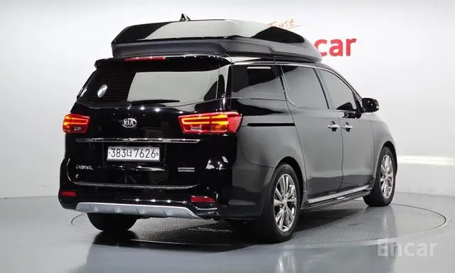 Kia The New Karnival 9-Seater High Limousine Noblesse Special