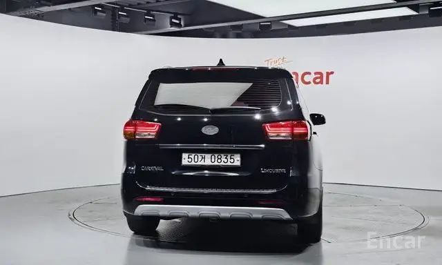 Kia All New Carnival 7-Seater Limousine VIP