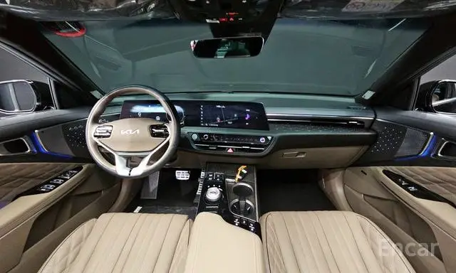 Kia K8 2.5 Gasoline 2WD Signature