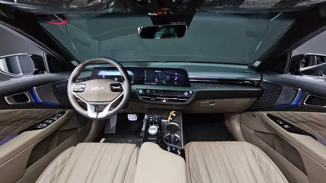 Kia K8 2.5 Gasoline 2WD Signature