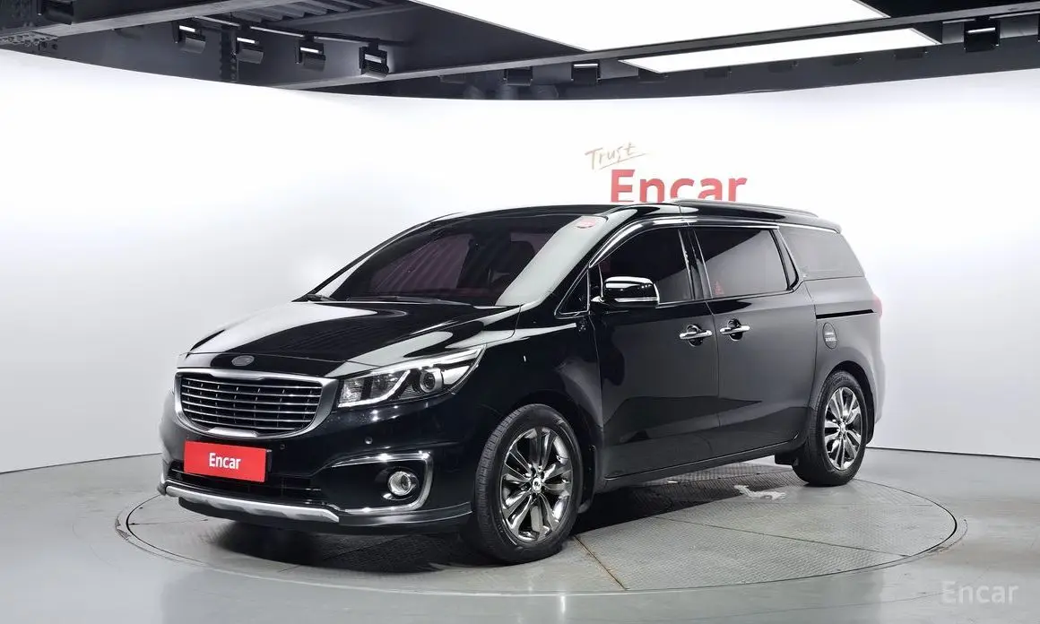 Kia All New Carnival 7-Seater Limousine VIP