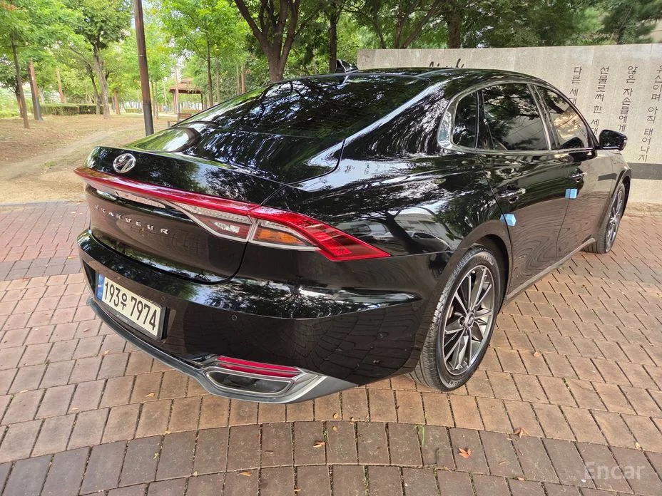 Kia The New Granzer IG 2.5 R Blanc