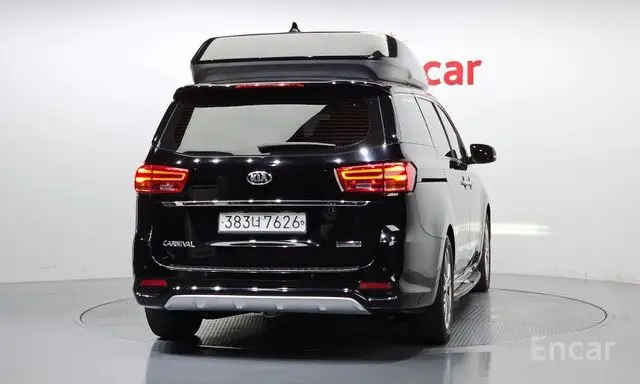 Kia The New Karnival 9-Seater High Limousine Noblesse Special