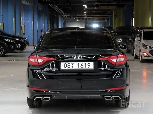 Hyundai LF Sonata 2.0 Turbo Exclusive