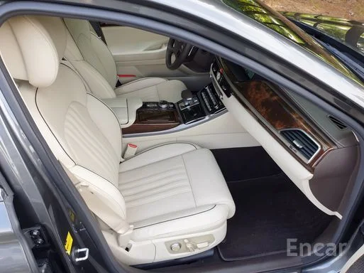 Genesis EQ900 3.8 GDI AWD Prestige