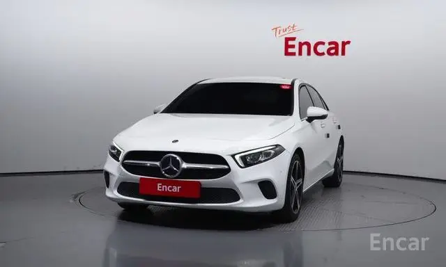 Mercedes-Benz A-Class W177 A250 4MATIC Sedan