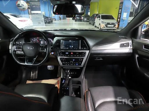 Hyundai LF Sonata 2.0 Turbo Exclusive