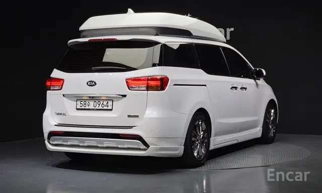 Kia All New Carnival 9-Seater High Limousine Noblesse