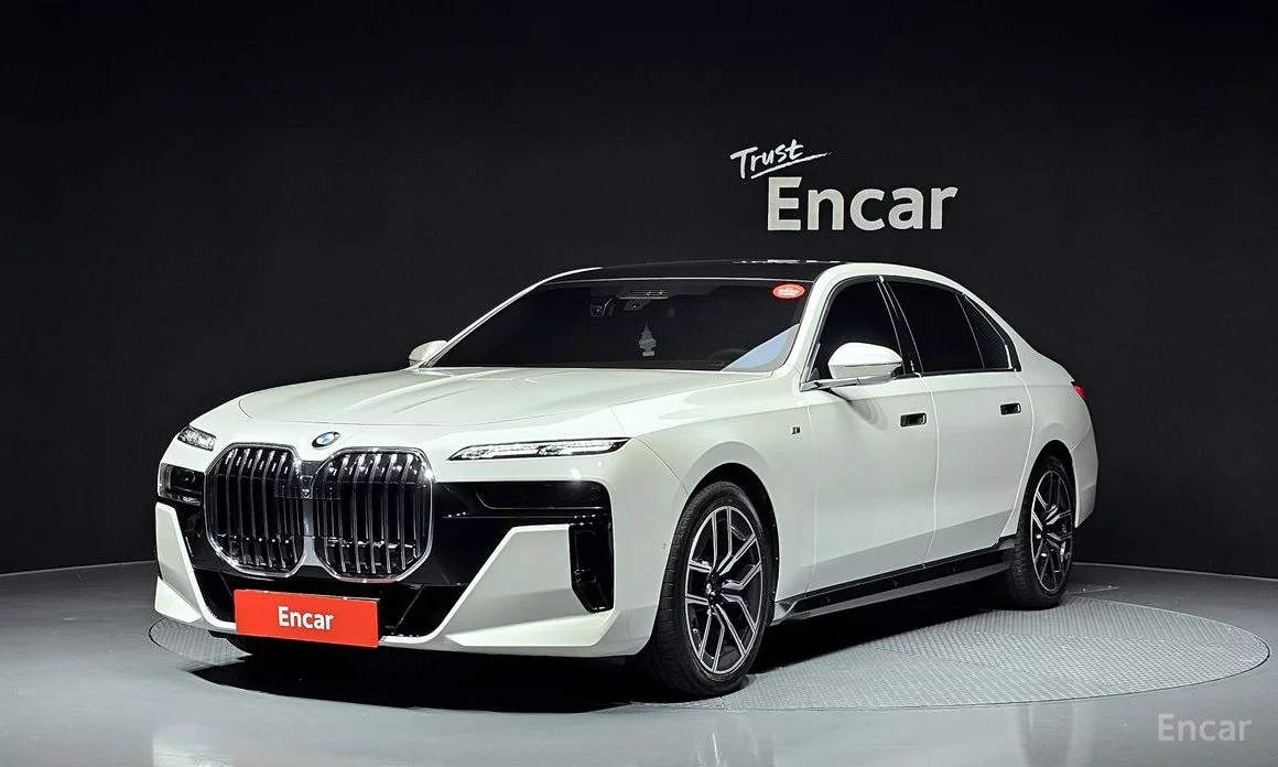 BMW 7 Series (G70) 740i xDrive M Sport