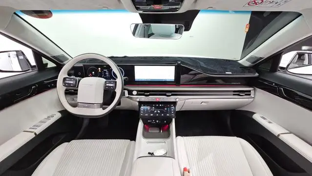 Hyundai Granzer Hybrid (GN7) Calligraphy