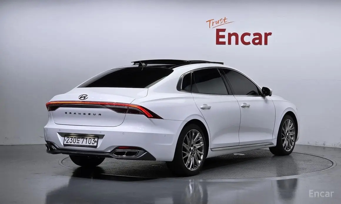 Kia The New Granzer IG 3.3 Calligraphy